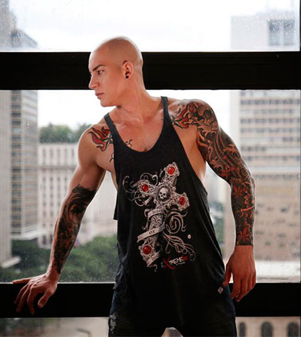 terapeuta-julian-em-salvador_06_08_2025